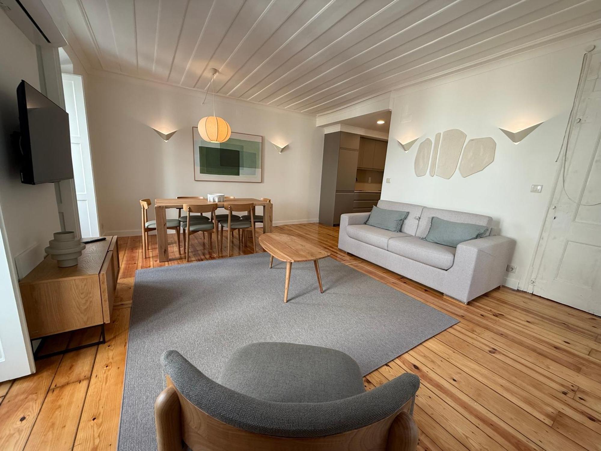 Apartment C1 Remodeld Beautiful Charming 2br - Bairro Alto Lisbon